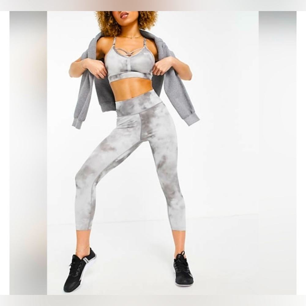 Nike Athletic Dri-Fit Nike Grey Cloud Women’s  Leggings Size M